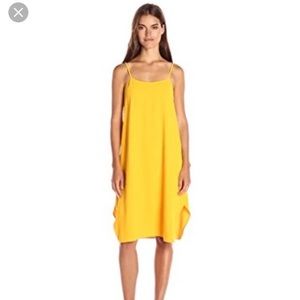 Beautiful yellow mid length Trina Turk dress XS